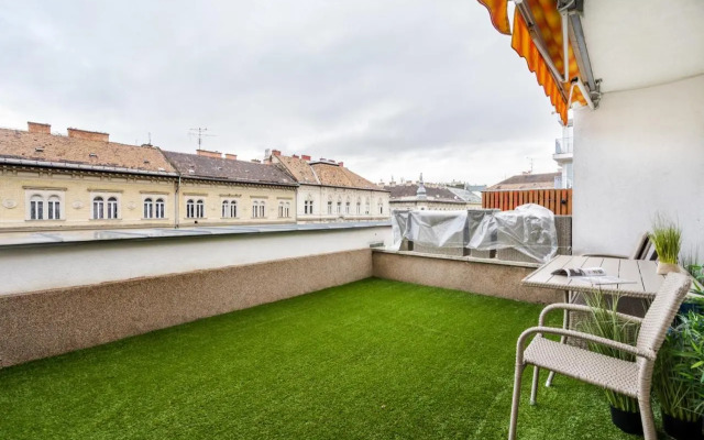 BpR Garay Suite with rooftop terrace & A/C