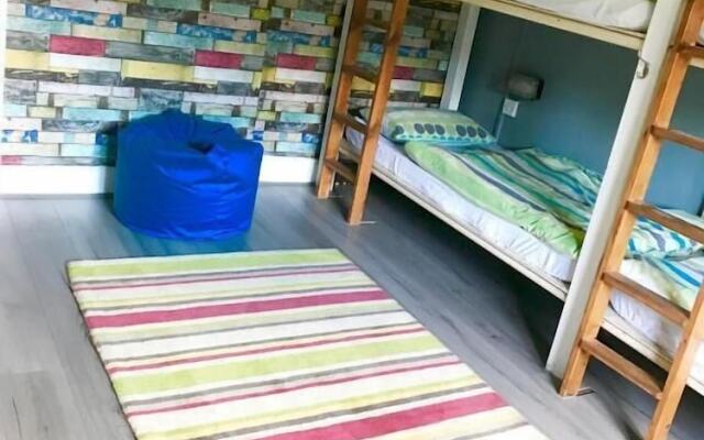 The Vagabond Bunkhouse & Pizzaria - Hostel