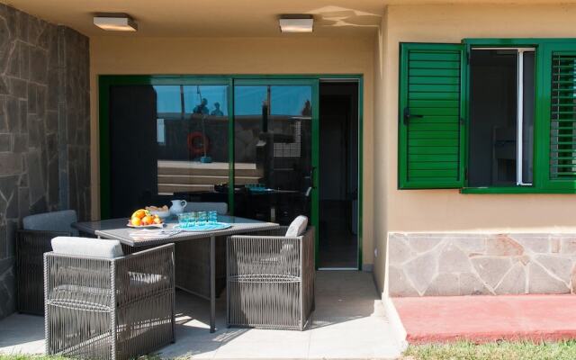 Beach Front Apartment Las Burras Aquarius 9