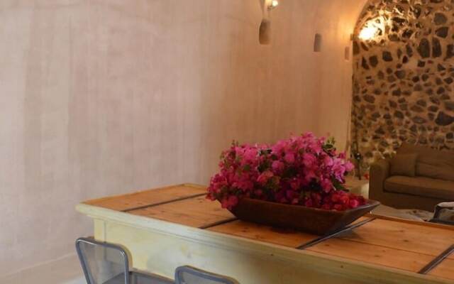 Pyrgos Old winery villa