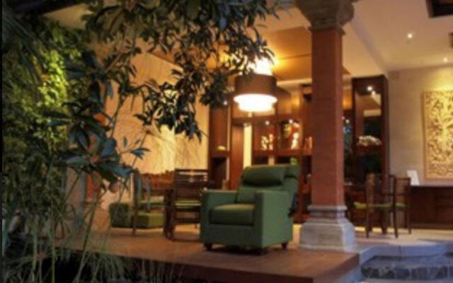Yulia Village Inn