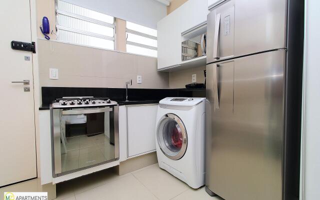 Studio moderno e silencioso na quadra da praia em Ipanema!