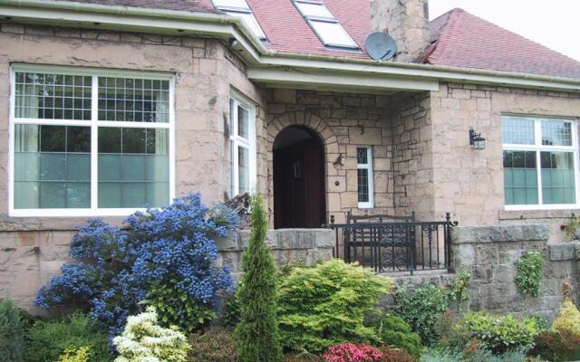 The Cairn Residence