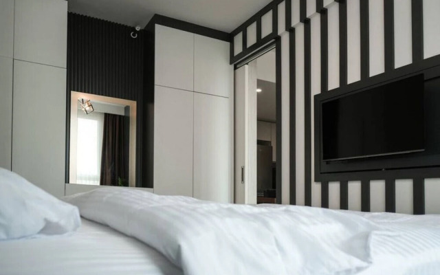 Lovely 1+1 Apartment w/Terrace near MaIl of IST