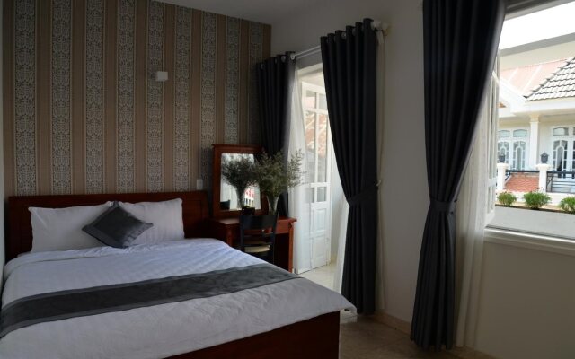 Amis Hotel