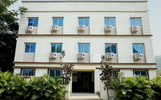 OYO 22558 Hotel Karan International