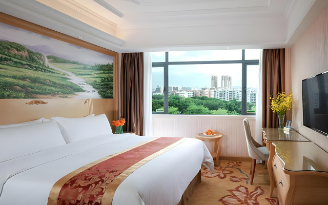 Vienna Hotel -Yantian Harbor