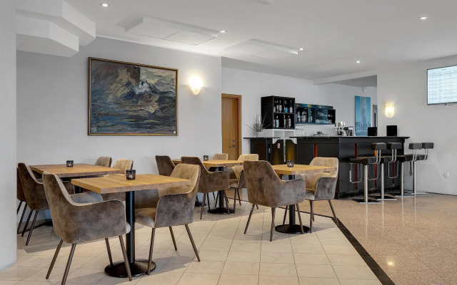 Aurora Hotel at Reykjavik-Keflavik Airport Terminal KEF