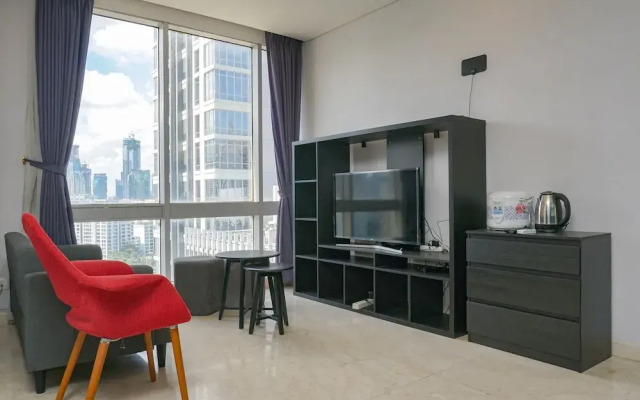 Modern and Stylish 2BR at The Empyreal Apartment