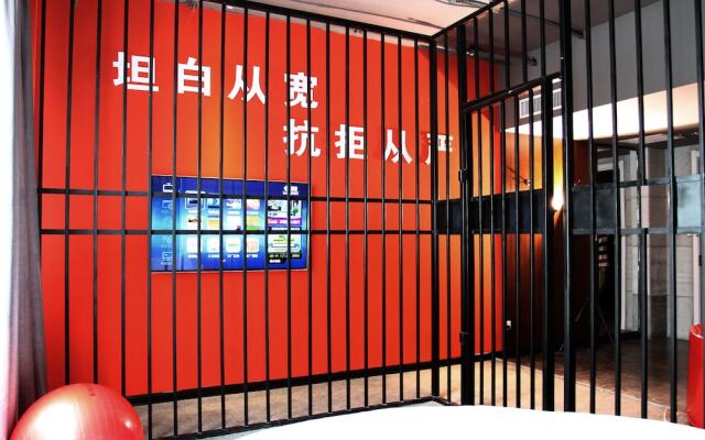 Luoyang Provence Theme Hotel