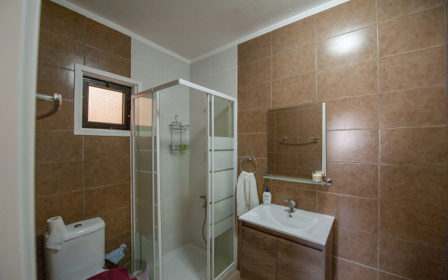 Ha.De.Co. Holiday Apts -Apartment B
