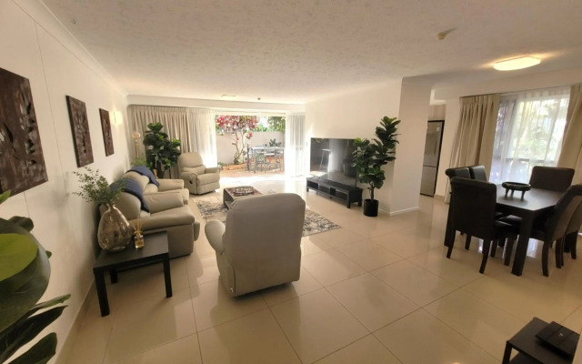 Surfers Chalet