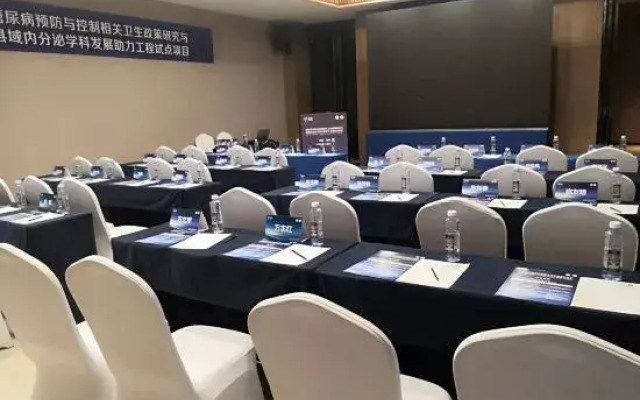New Beacon Yunman Internation Hotel (Yingshan Tourist Center Chaxiang Small Town)