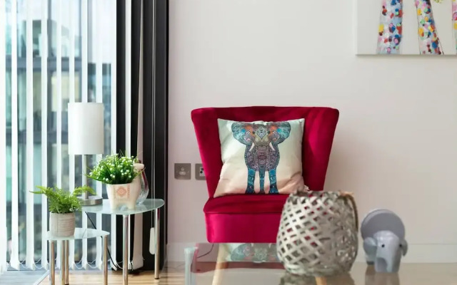 Fantastic 1-bed on the iconic quatermile