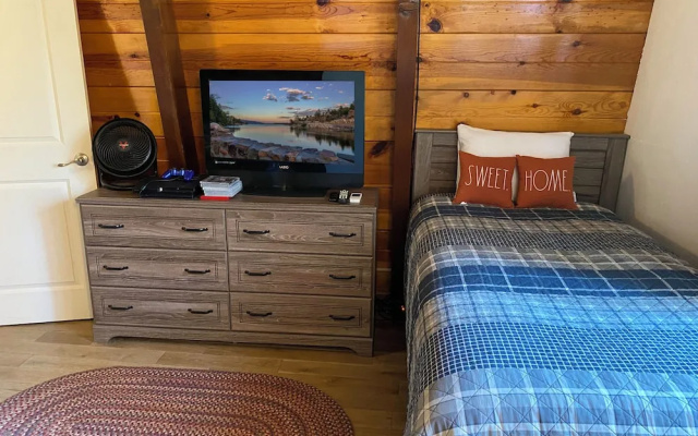 The Cozy Bear Cabin