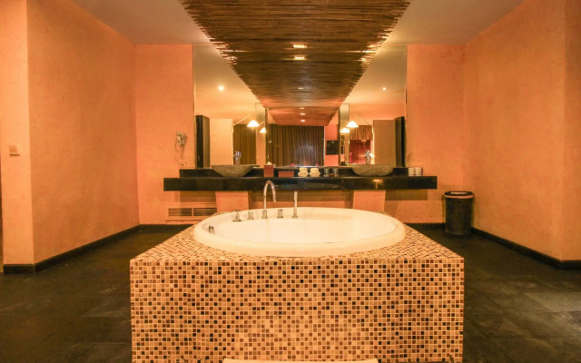 Kupu Kupu Jimbaran Beach Club & Spa by Loccitane