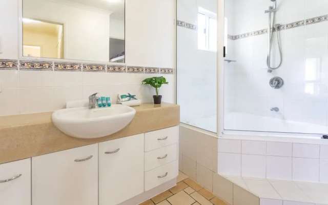 Tropical Oasis 12 Ocean Views