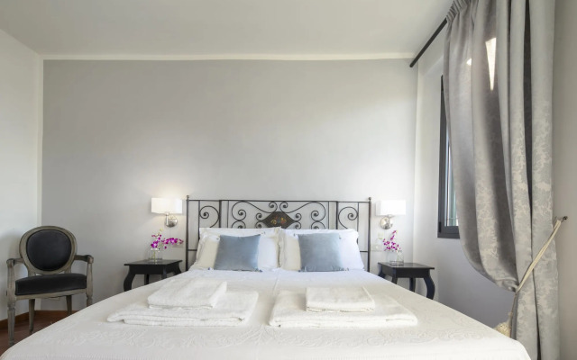 Pitti Luxury Terrace by Mmega