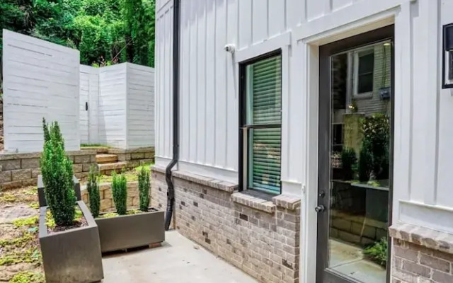Durant Place by BCA Furnished Apartments