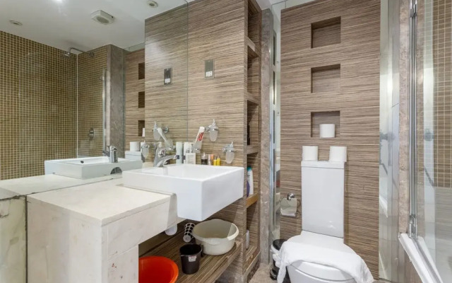 Fantastic 2 Bedroom Apartment Near Canary Wharf