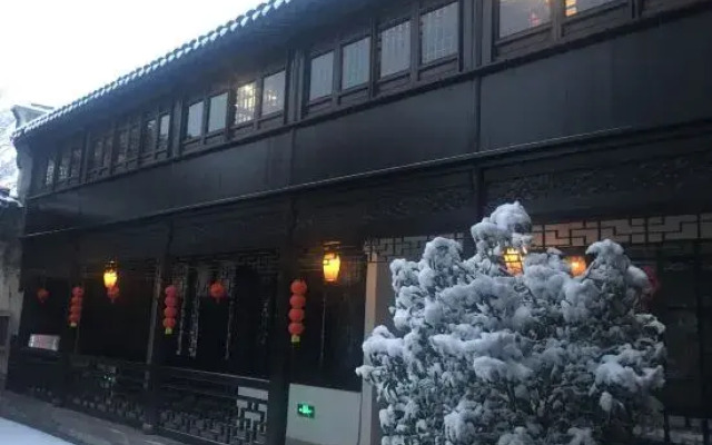 Changshu Jiuzhu Homestay (Shajiabang Scenic Area Branch)
