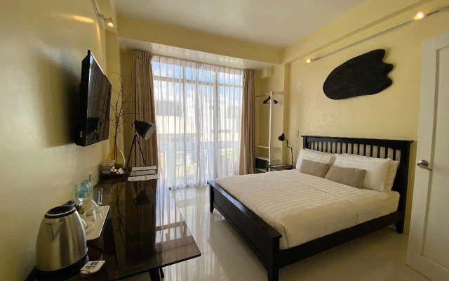 Luxx Boutique Boracay