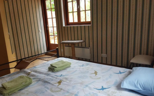 Deluxe Apartments in the City Center with Balcony