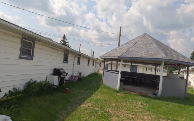 Westview Motel