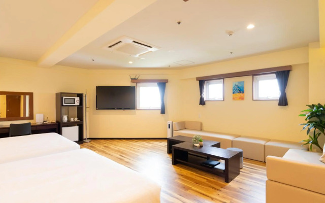 Rycom Crystal Hotel