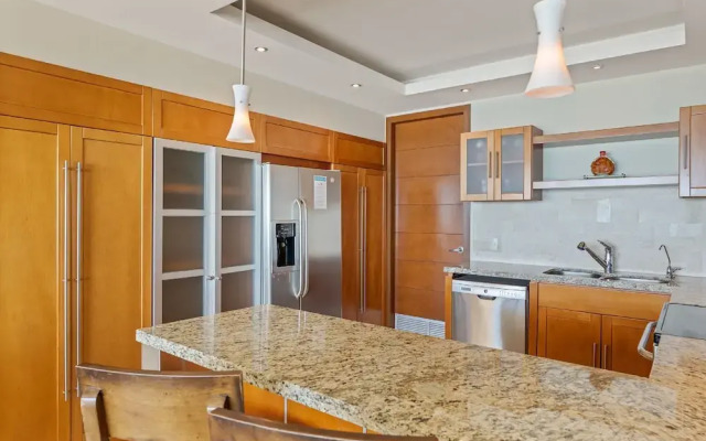 Encanto Living 0901 -2BR by Kivoya