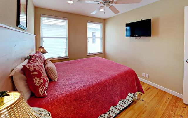 Station Street - 4 Br Townhouse