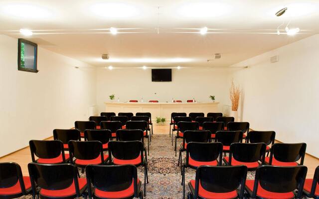 La Reggia Sporting Center