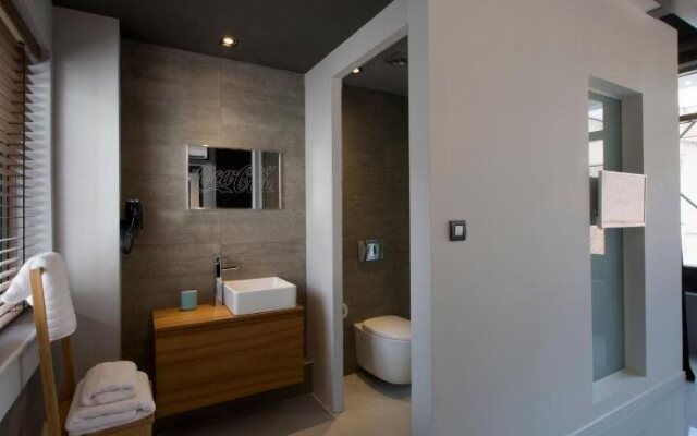 Pi Athens Suites
