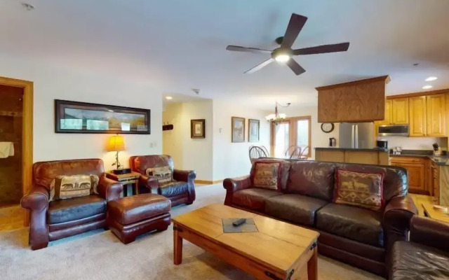Exclusive Ski in, Ski out 2 Bedroom Vacation Rental with Hot Tubs and Heated Outdoor Pool in Lionshead Village