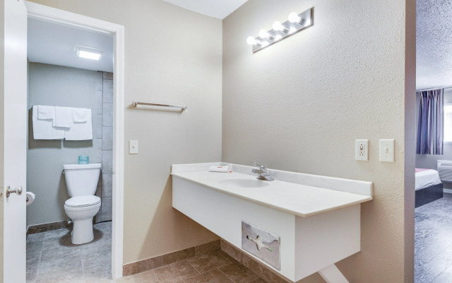 OYO Hotel Elk City OK Route 66