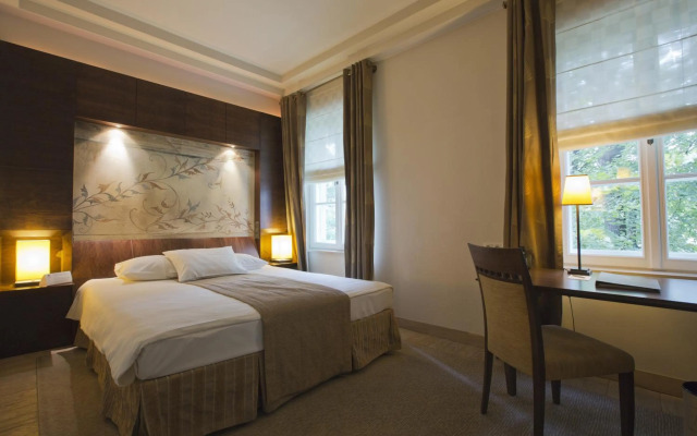 Mamaison Le Regina Boutique Hotel