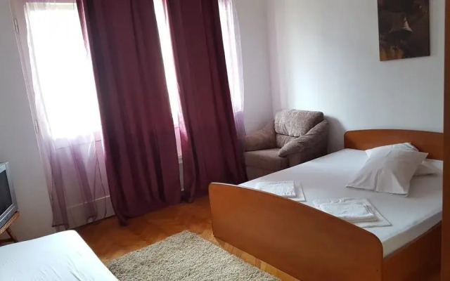 Guest House Mara