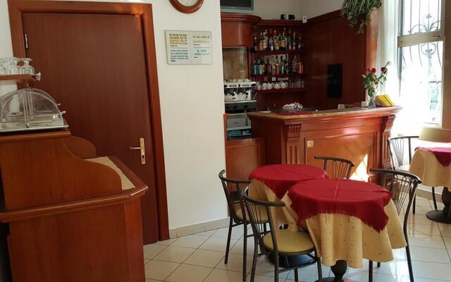 Hotel Mondial