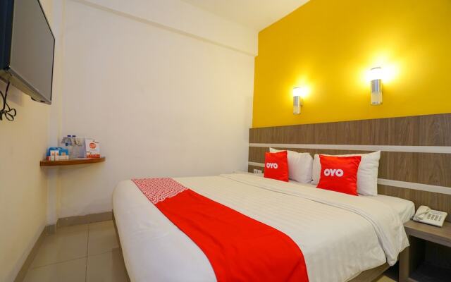 OYO 1727 Hotel 929
