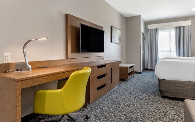 Comfort Suites Greenville Airport