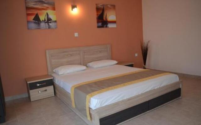 Grand Villas Apartments & Studios