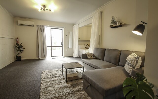 Simple Guest House - Great Location