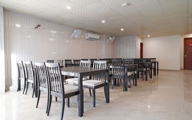 OYO Flagship 24651 GMD Vasundhara