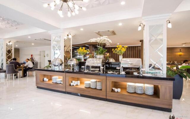 Saigontourane Hotel