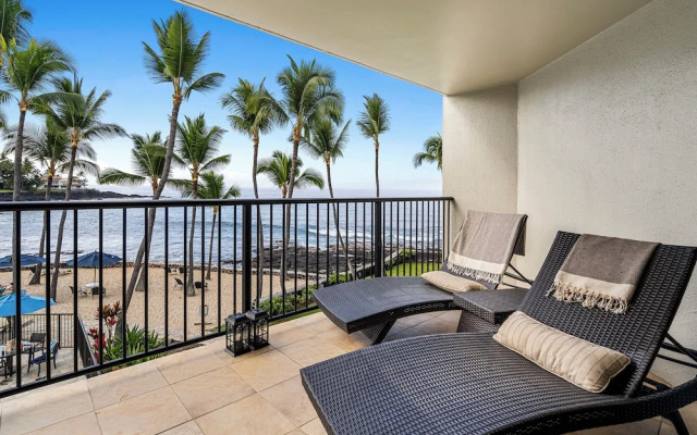 Kona By The Sea