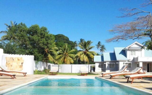 Kusini Beach Villas