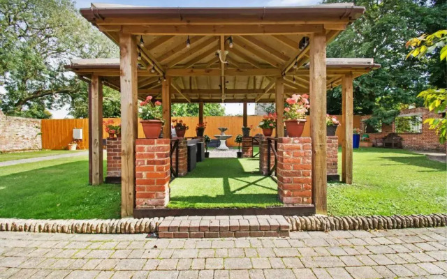 Sturmer Hall Hotel & Conference Centre