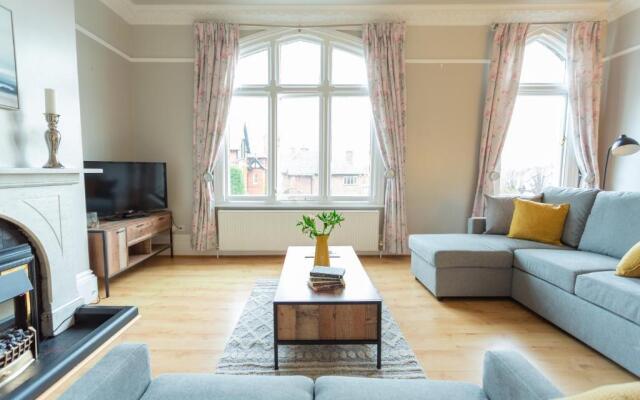 Kings Apartment