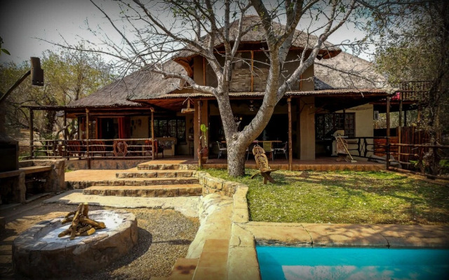 Lovely Holiday Home Bordering Kruger National Park