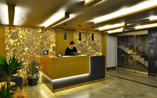 Prince Apart Hotel